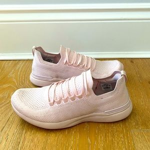 APL Techloom Beeeze W Size 9.5 Color Light Pink